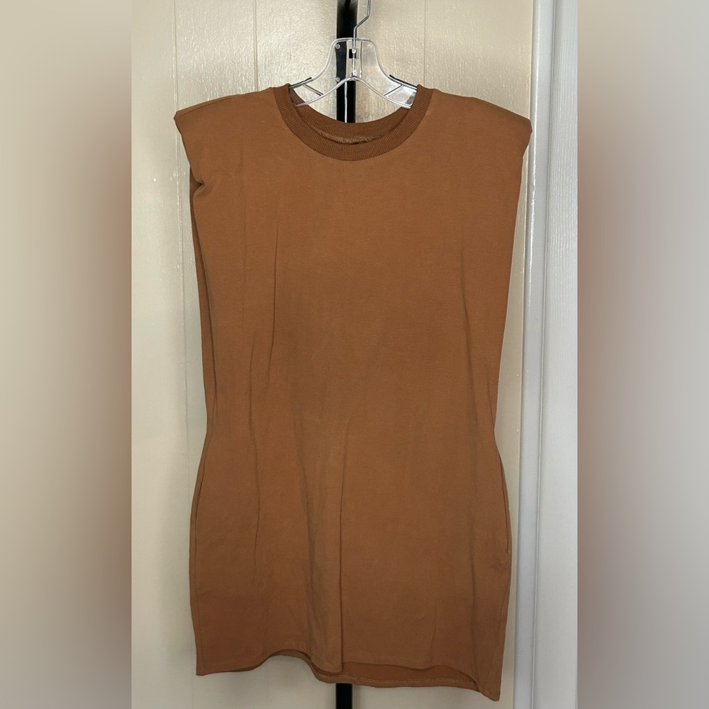Sleeveless Brown Top